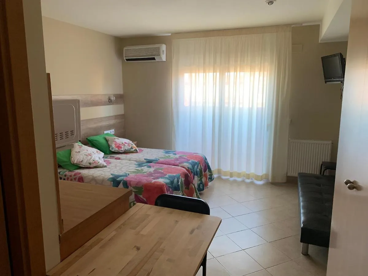 Aparthotel /Apartamentos Turísticos Raquel's Sant Pere Pescador