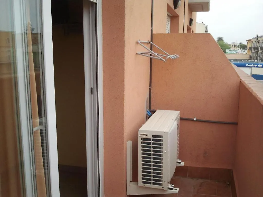 Raquel'S - Habitacions I Apartaments Turistics - Sant Pere Pescador