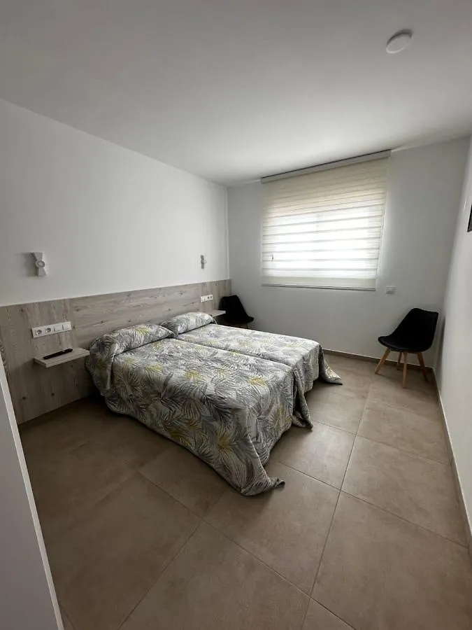 Raquel'S - Habitacions I Apartaments Turistics - Sant Pere Pescador 2*,  Espagne