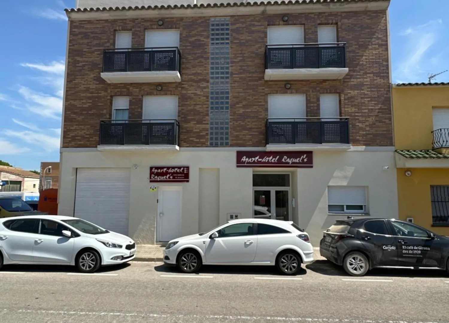 Aparthotel Raquel'S - Habitacions I Apartaments Turistics - Sant Pere Pescador