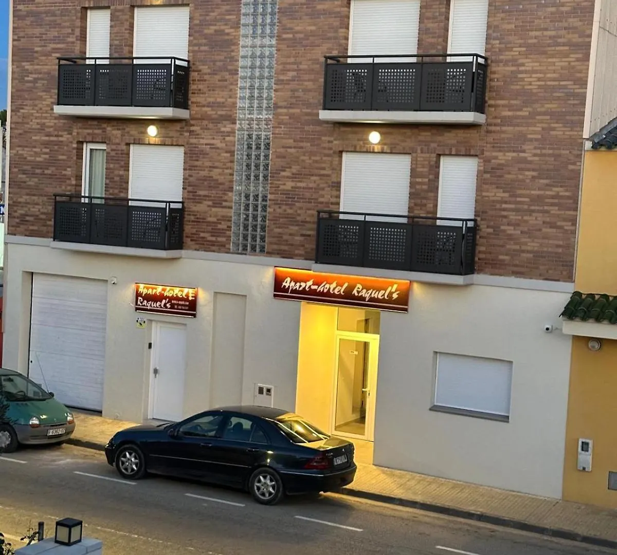 Raquel'S - Habitacions I Apartaments Turistics - Sant Pere Pescador Aparthotel